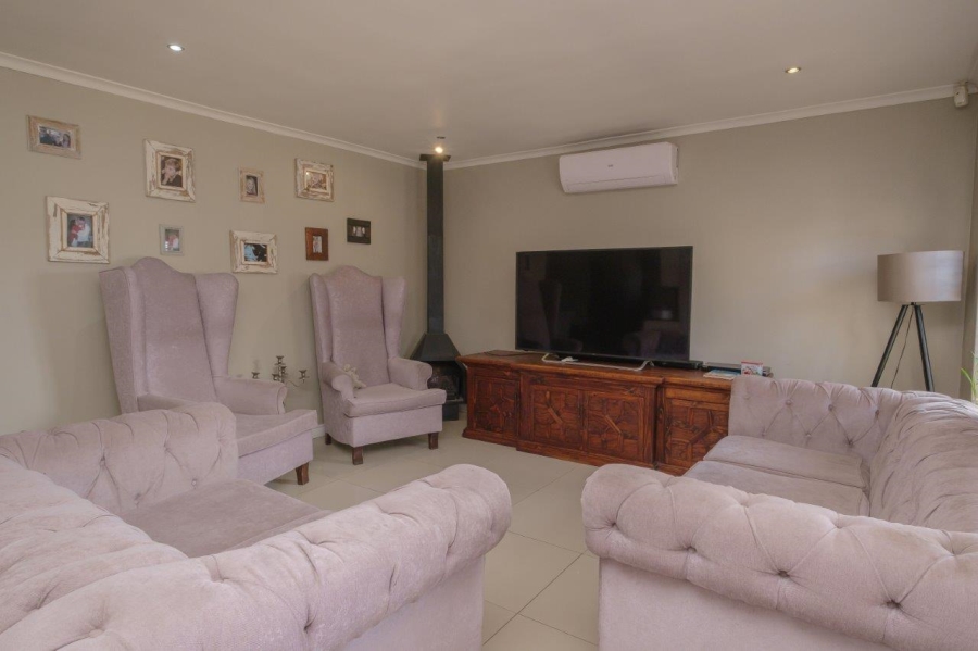 3 Bedroom Property for Sale in Burgundy Estate Western Cape